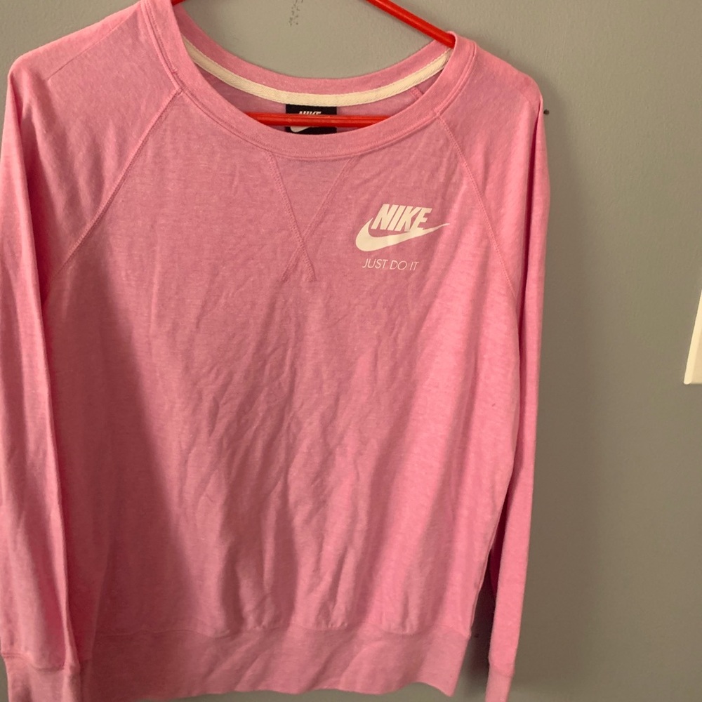pink nike crew neck